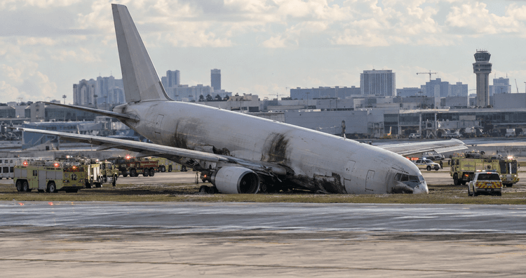 Amazon Prime Air Kargo Uçağı Miami’de Düştü: En Az Beş Kişi Hayatını Kaybetti